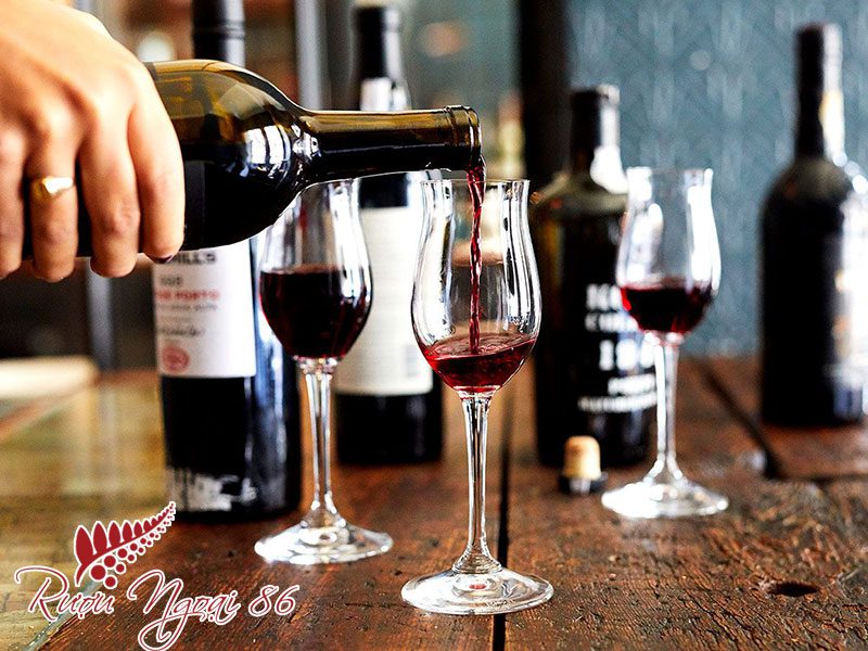 Vang cường hóa là gì (Fortified Wine)